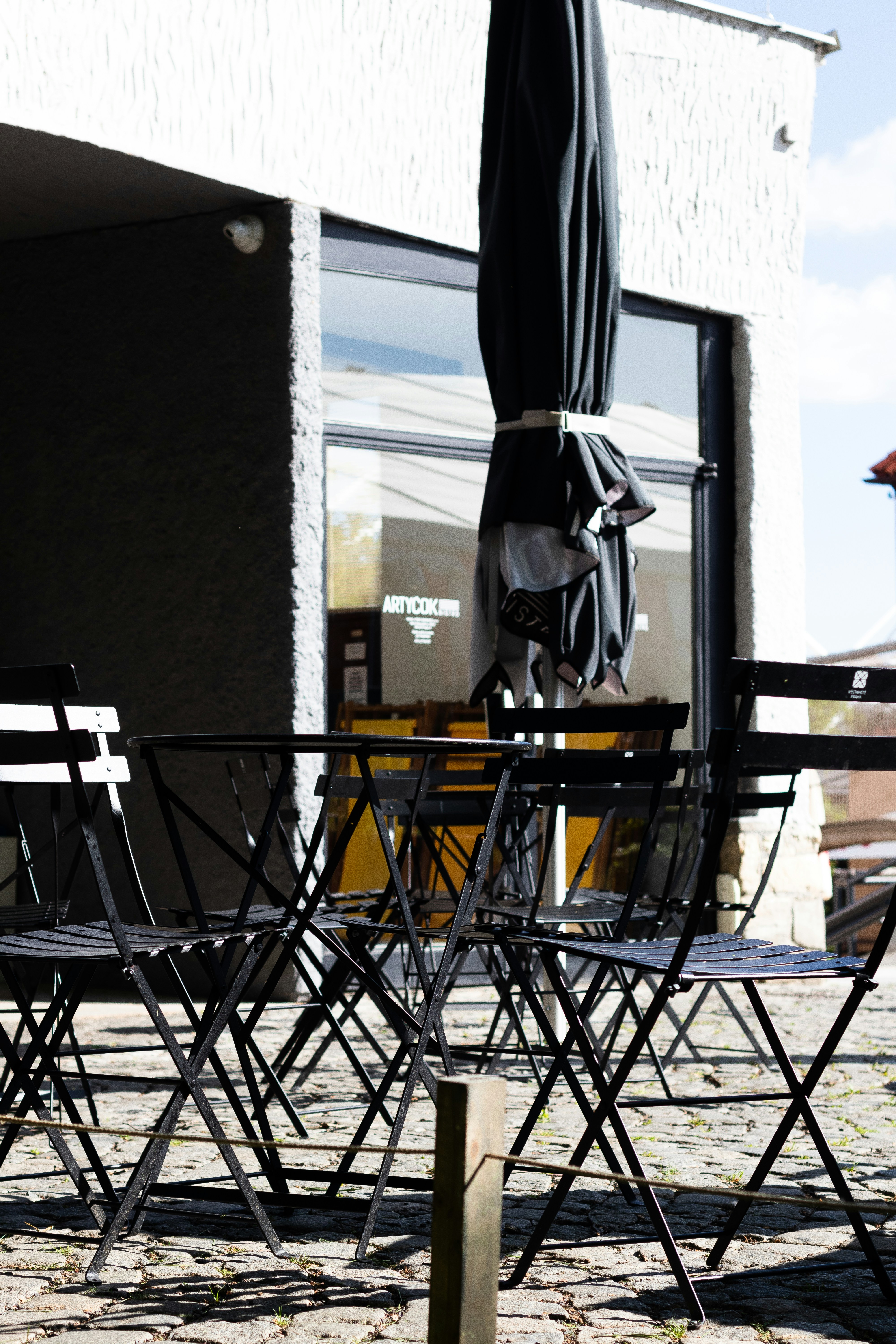 Photo by michaeldolejs