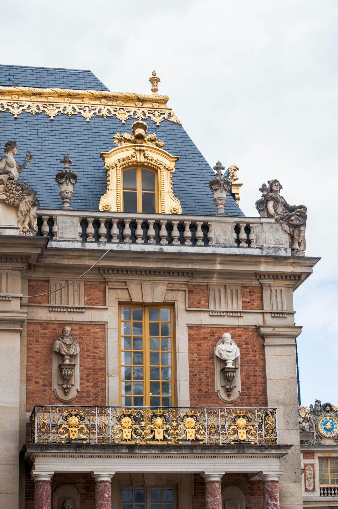 Travel Tips and Stories of Château de Versailles in France