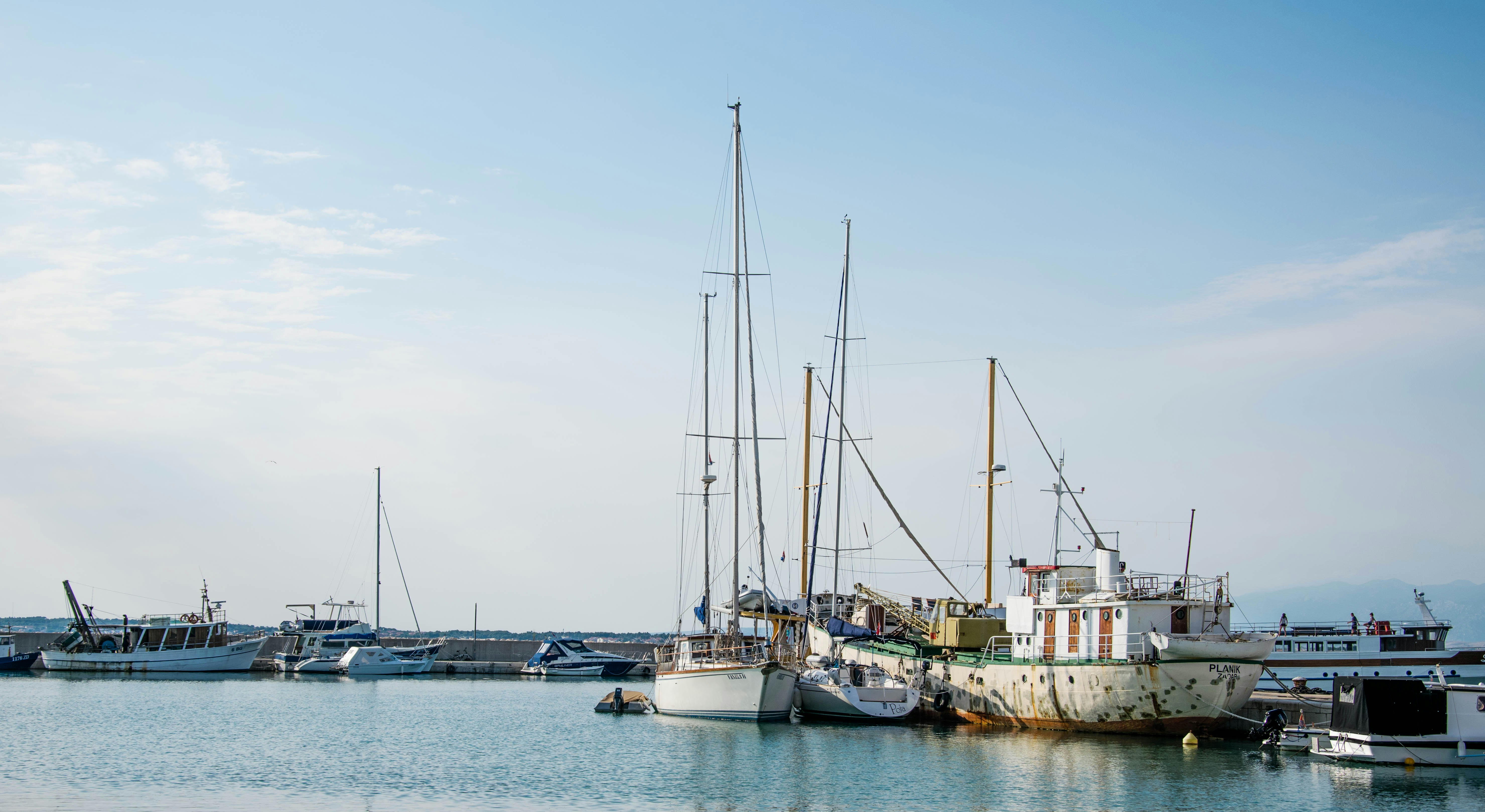 Photo by rolandfenyes