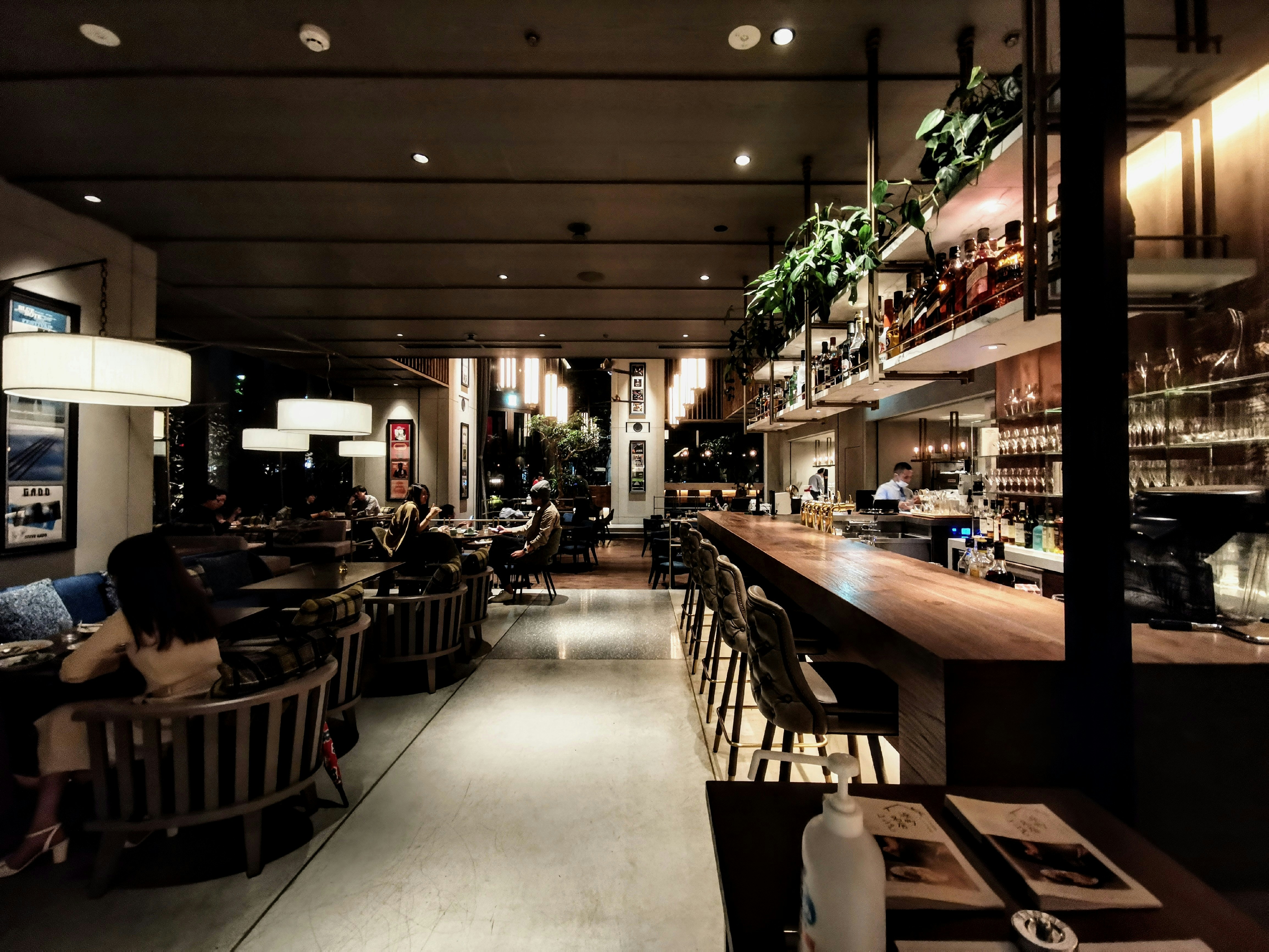 brown wooden table and chairs, Hotel Hamacho