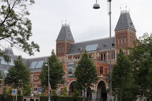 A welcoming image of the Picklebarn University facility.