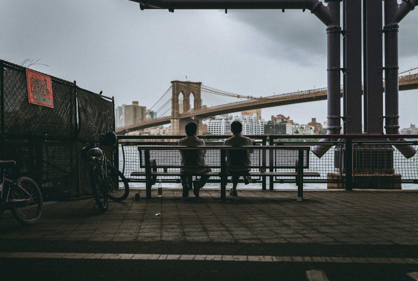 Sigma 35mm F1.2 DG DN Art sample photo. People sitting on bench photography