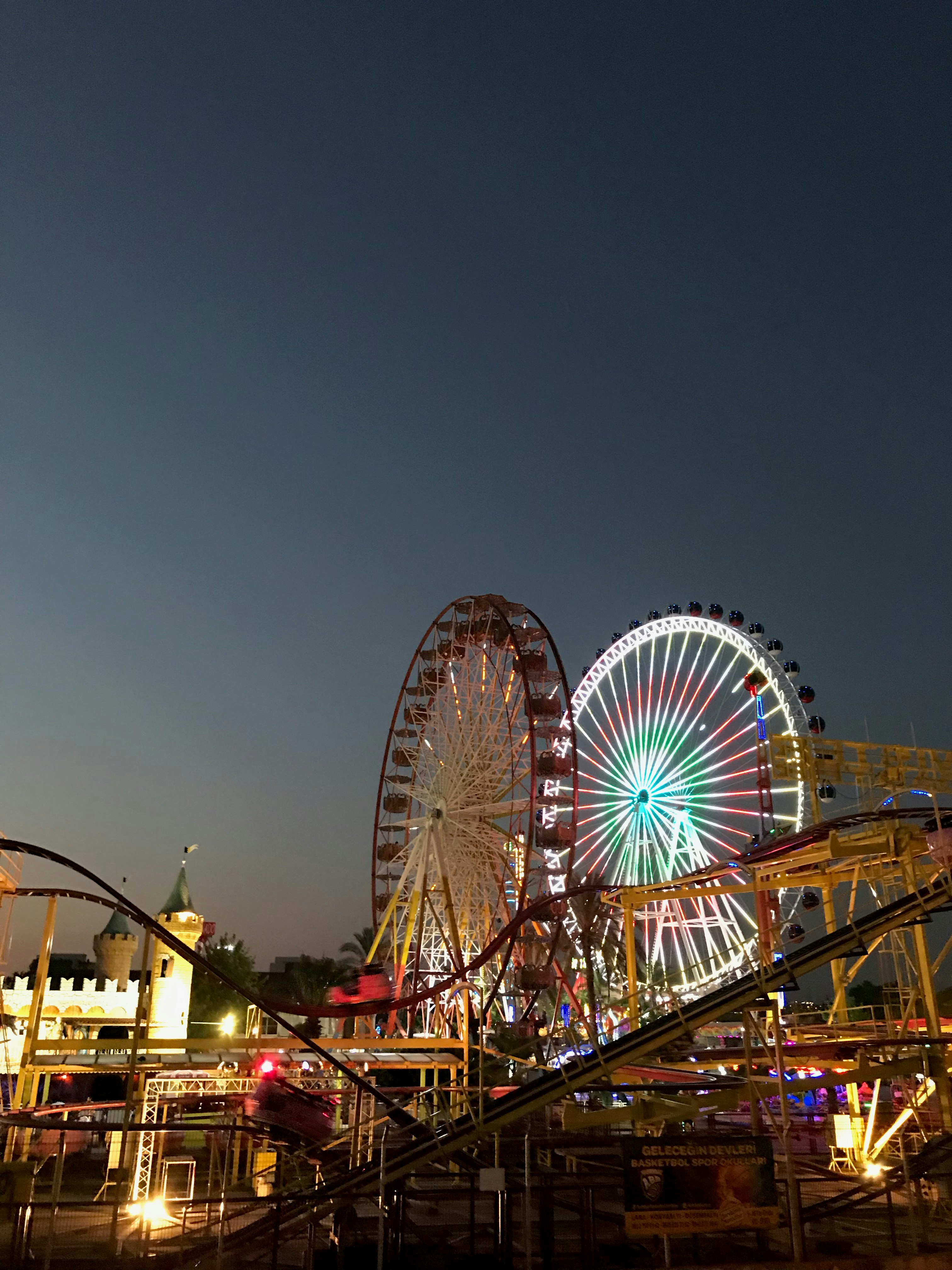 Photo by serkanyanik