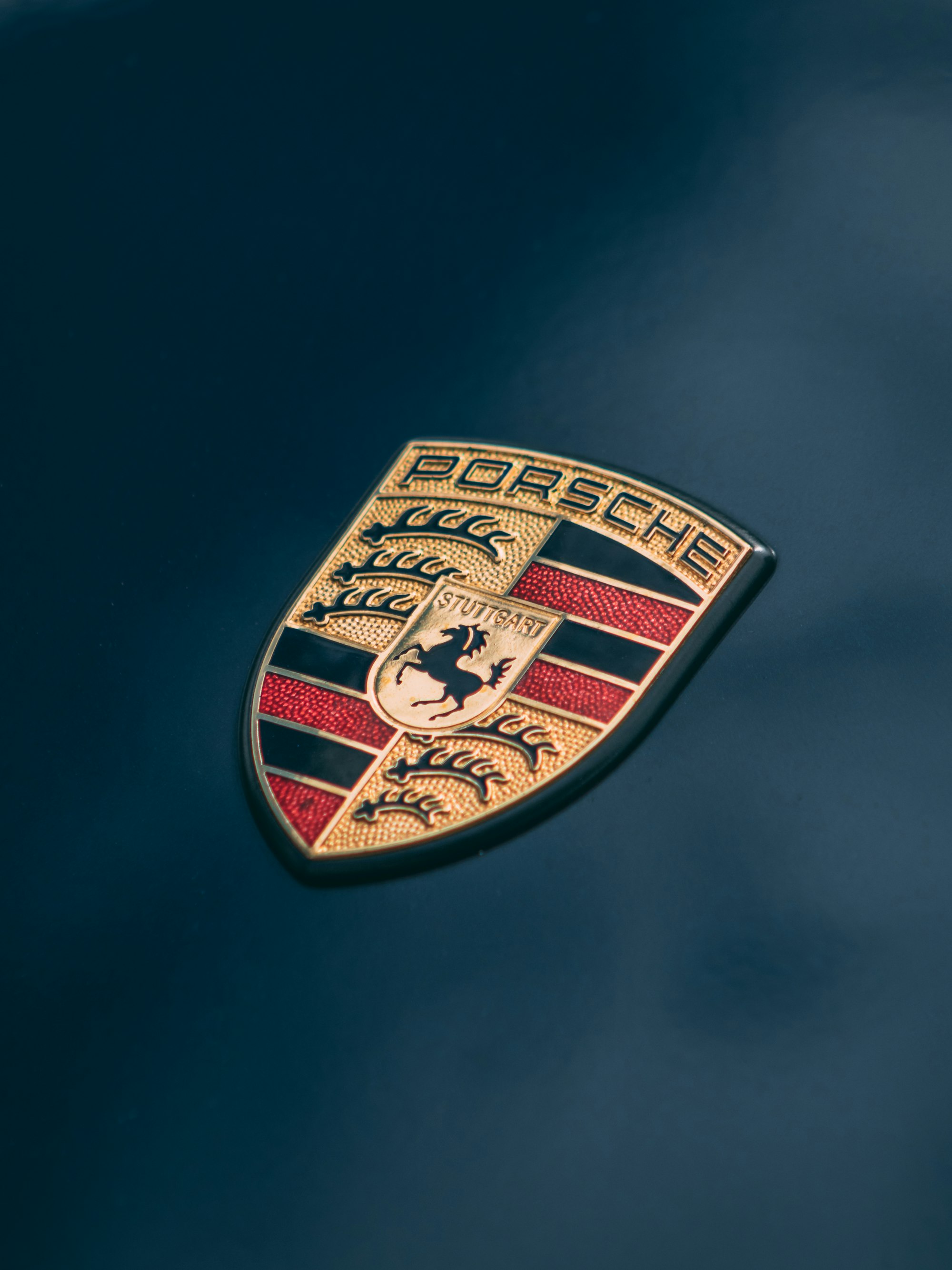 Volkswagen ir Porsche paleis nuosavą palydovų, skirtų savavaldžiams automobiliams, spiečių