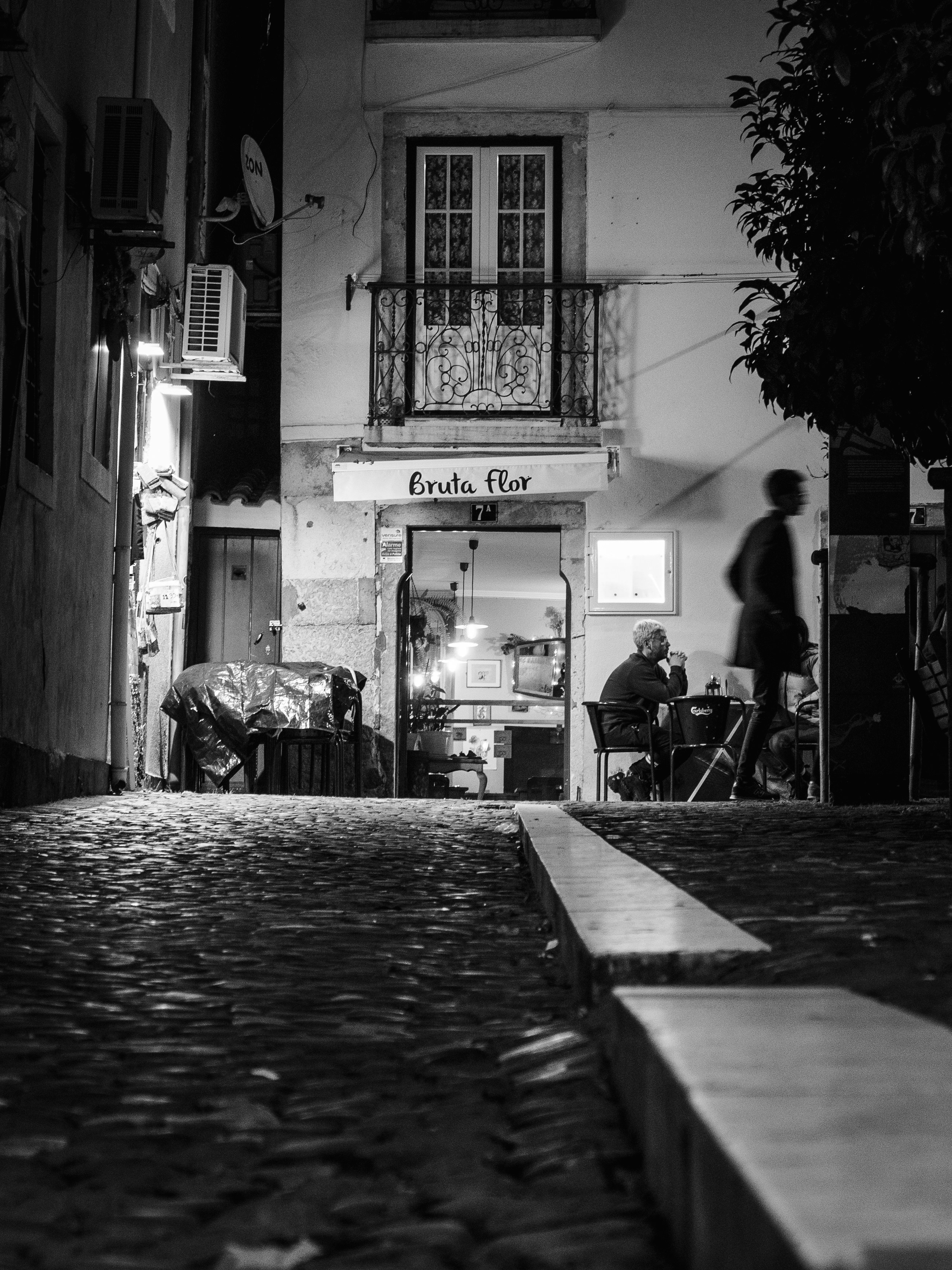 LX Factory: Alternative Underground Scene