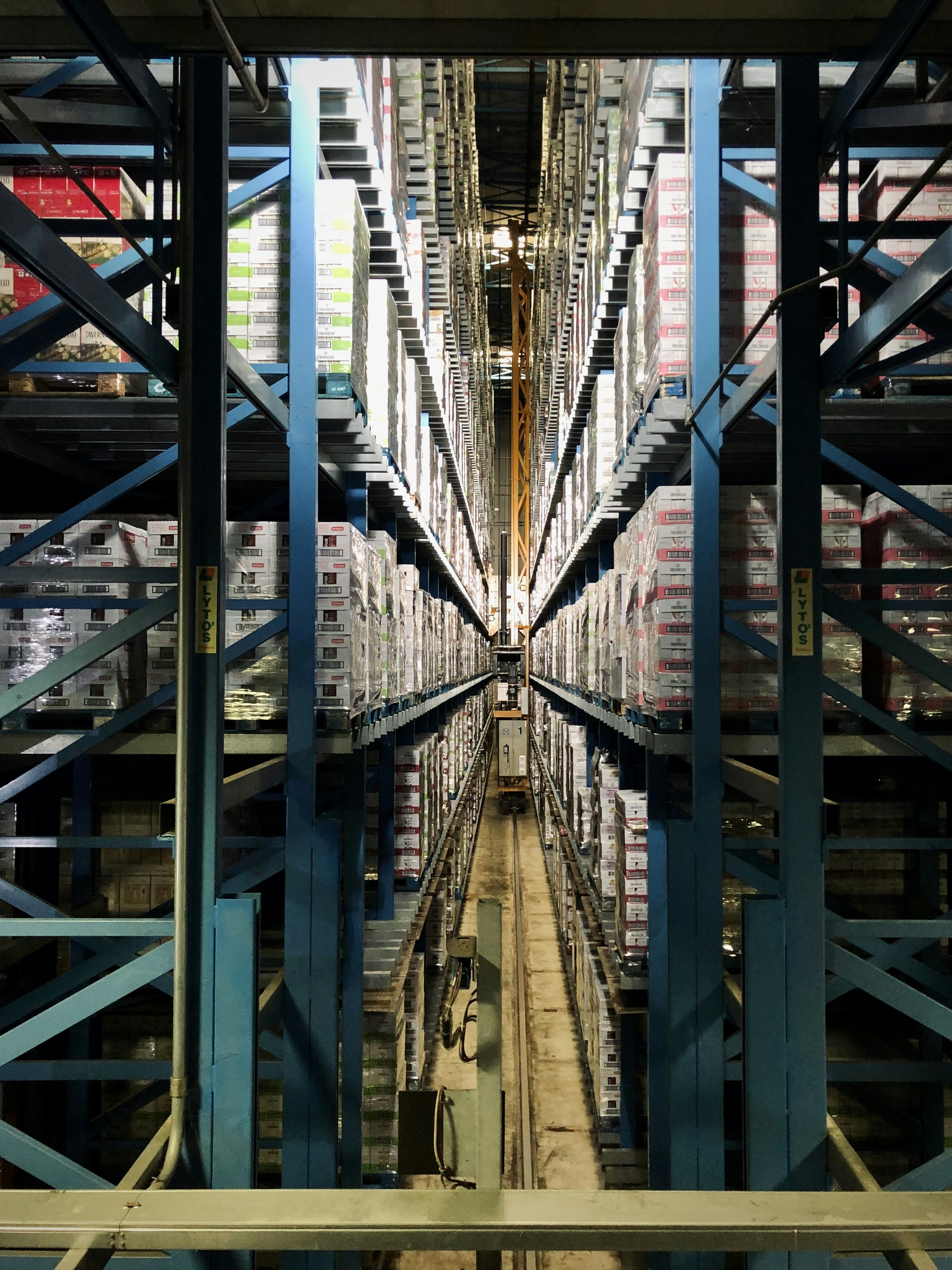 Automatic warehouse, guaranteed no beardos in this shot.