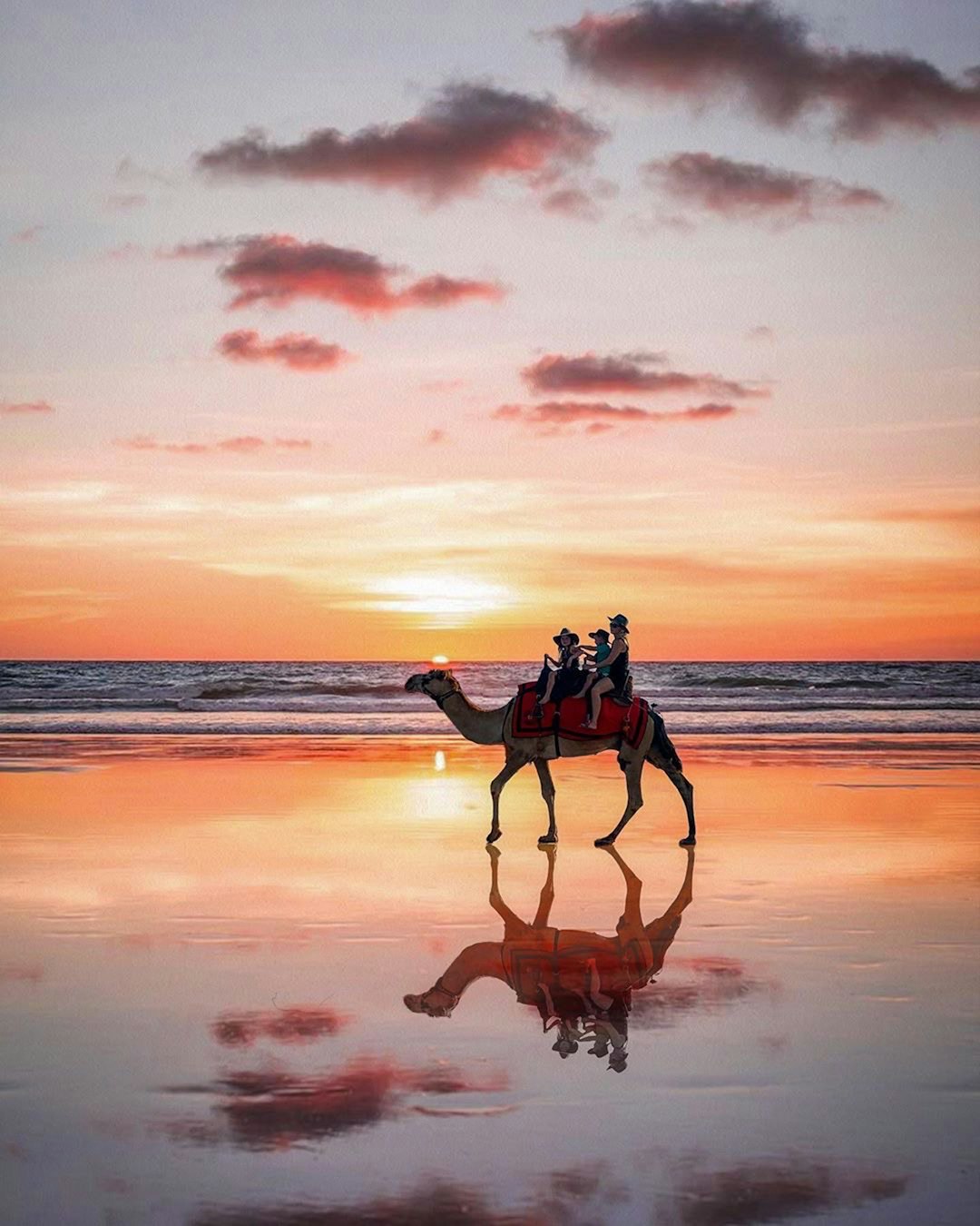 travelers stories about Ocean in Cable Beach WA, Australia