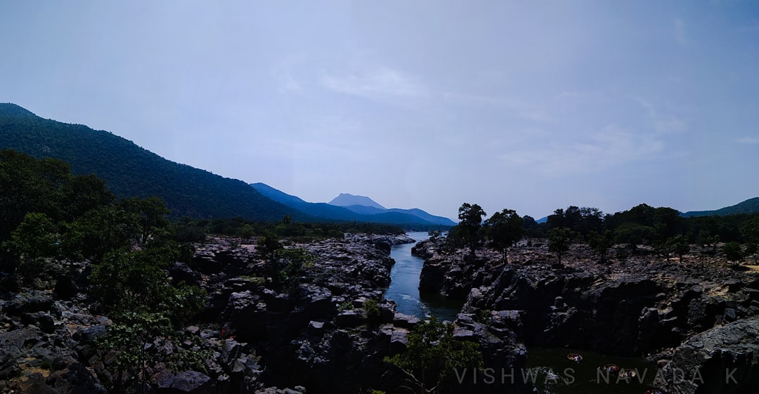 travelers stories about Hill station in Hogenakkal, India