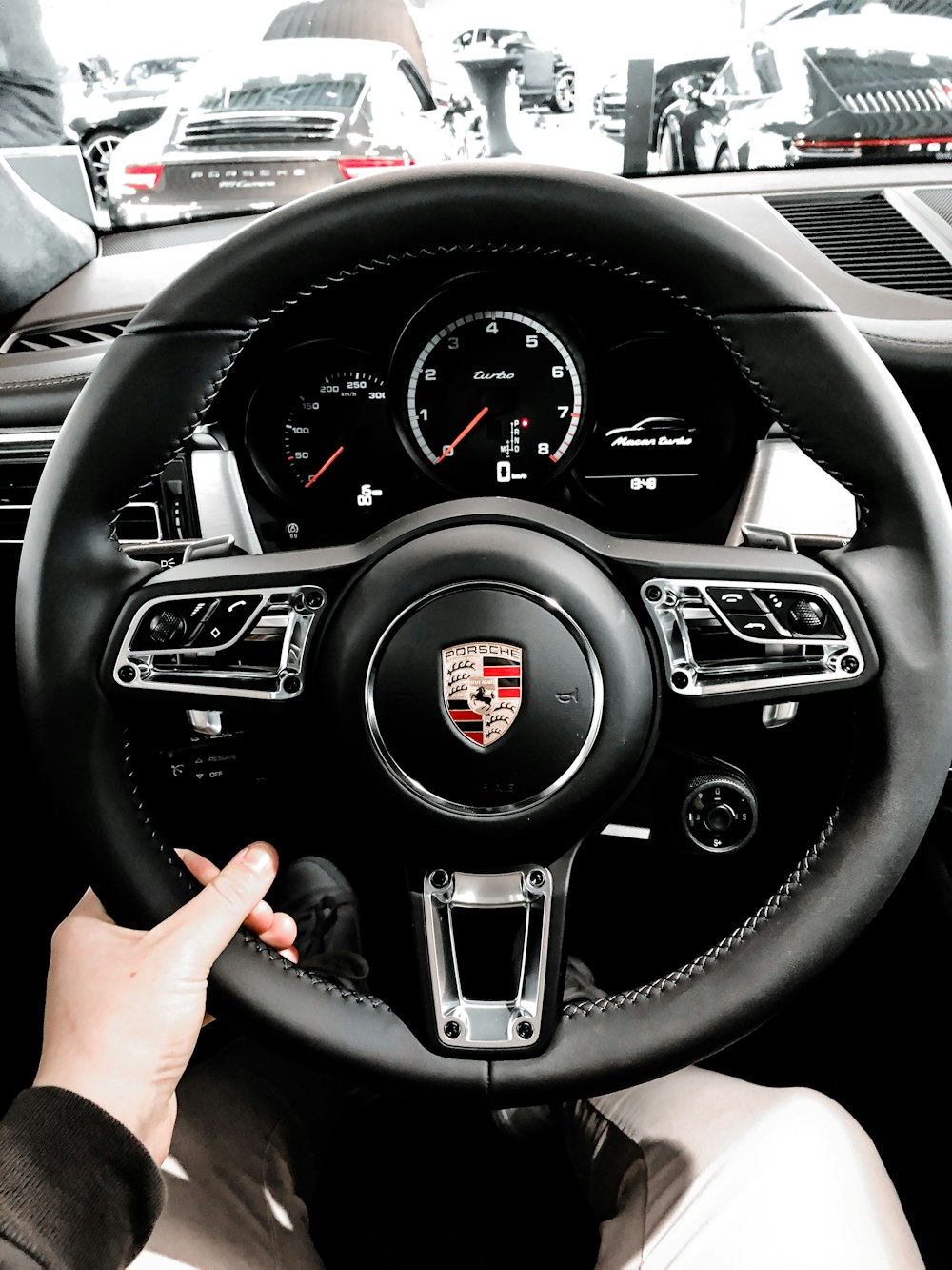 black honda car steering wheel