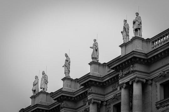 grayscale photo of statue of liberty in Viena Austria