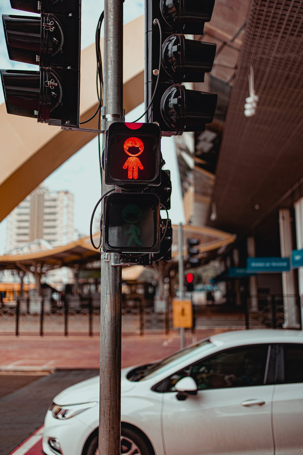 black traffic light on stop light