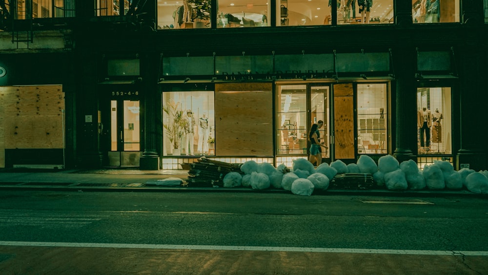 gray and white concrete building