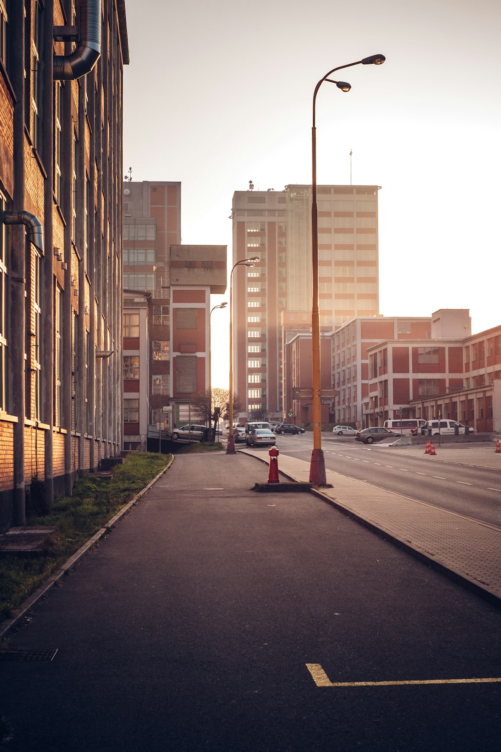 brown concrete building during daytime