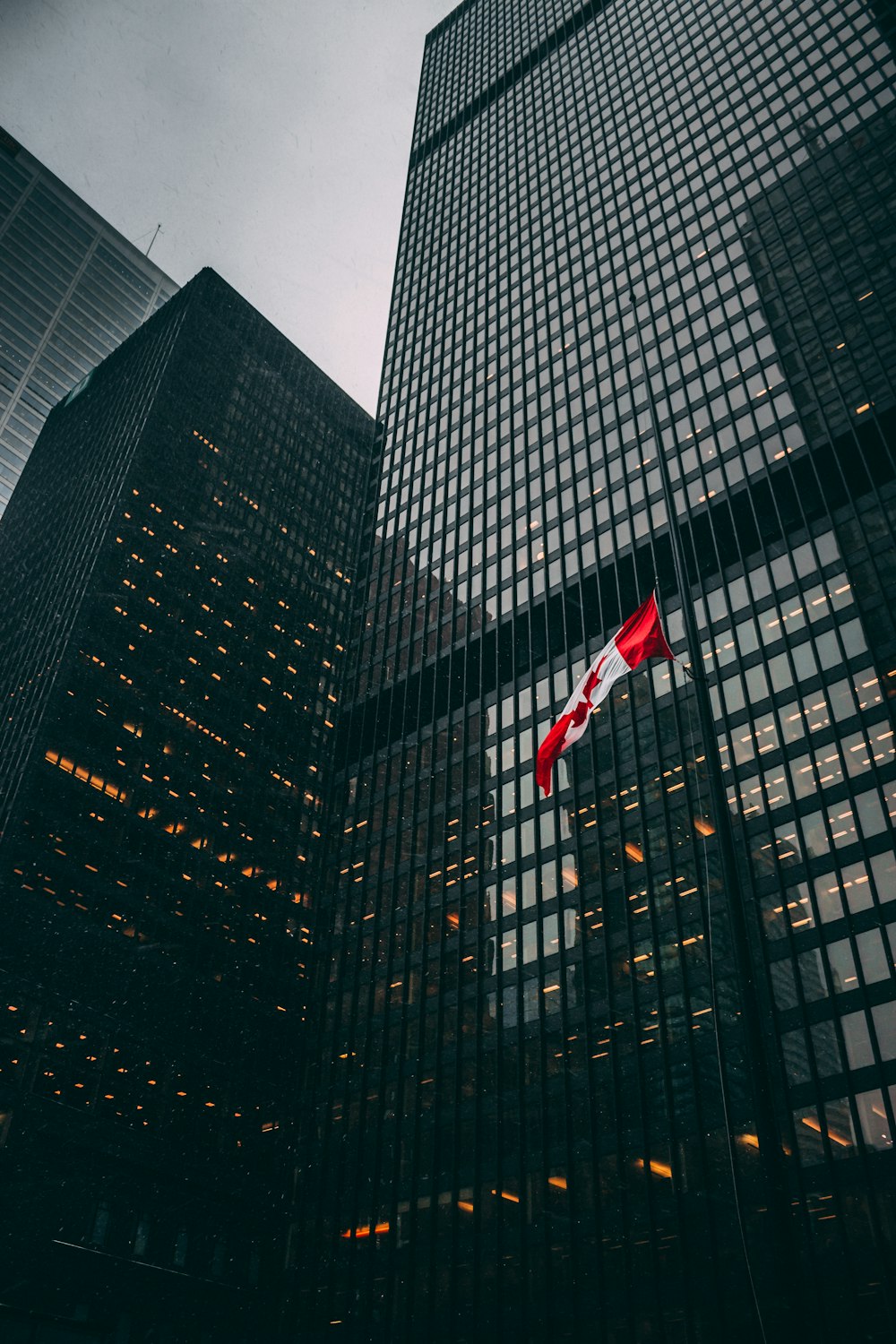 flag of us a on top of building