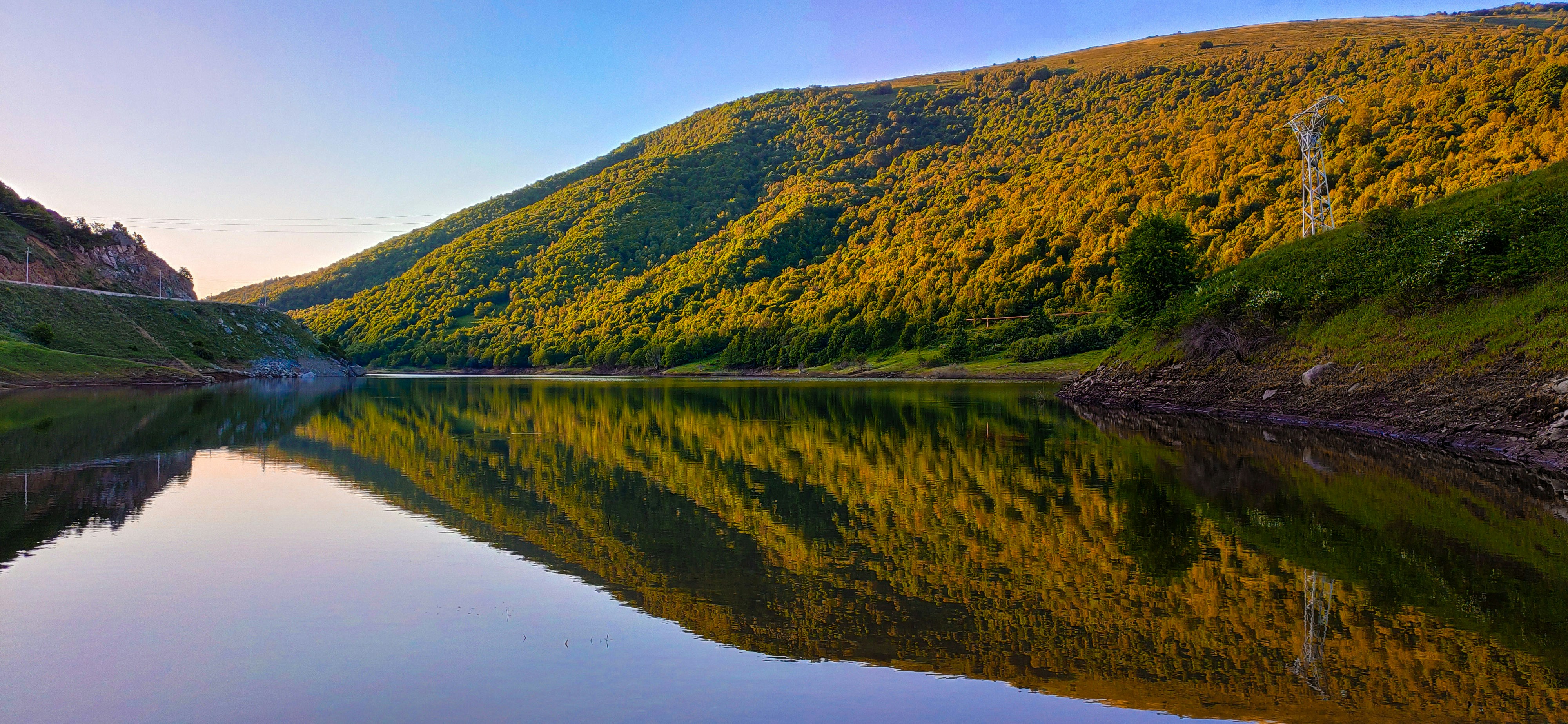 Photo by santovmasyan