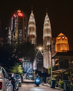 Petronas Twin Towers Kuala Lumpur Malaysia holiday package