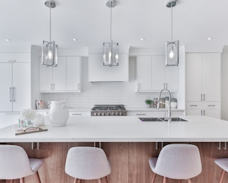 white and brown wooden kitchen cabinet