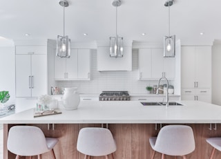 white and brown wooden kitchen cabinet