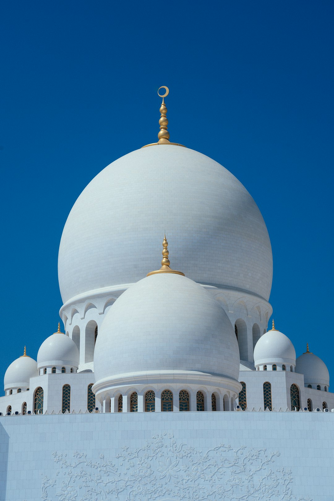 travelers stories about Landmark in Sheikh Zayed Grand Mosque center - 5th St - Abu Dhabi - United Arab Emirates, United Arab Emirates