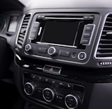 black and silver car stereo