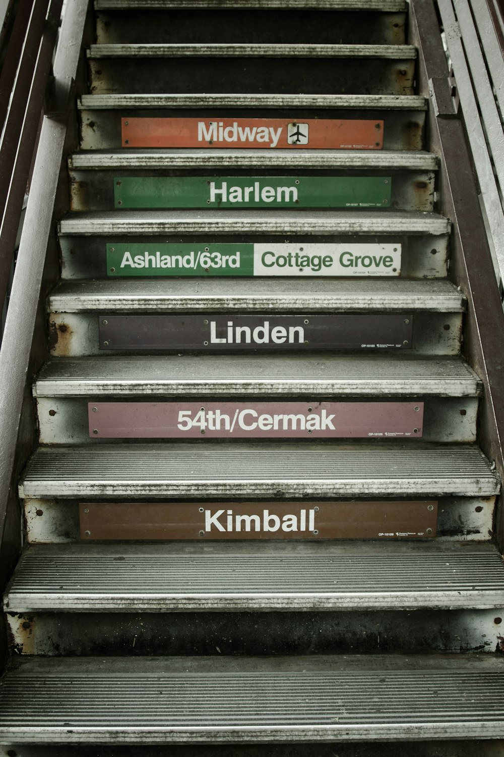 Signalétique en bois vert et gris