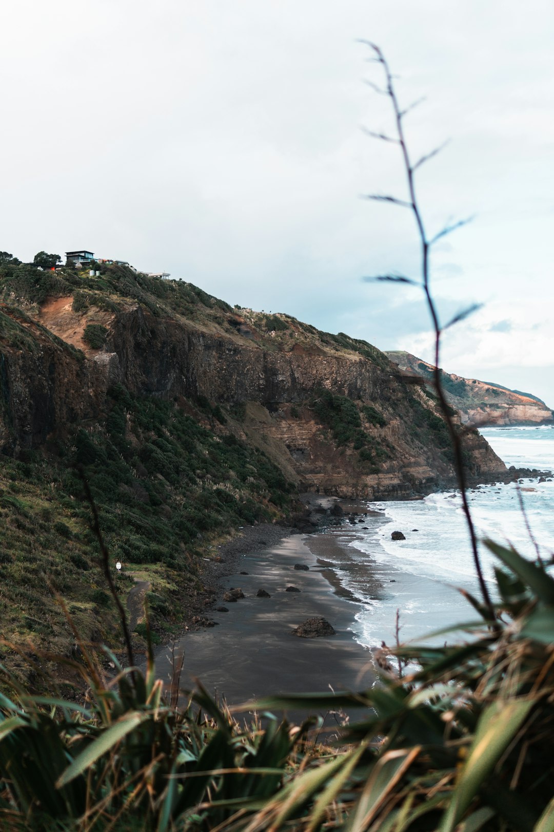 Cliff photo spot Maori Bay Waiheke Island