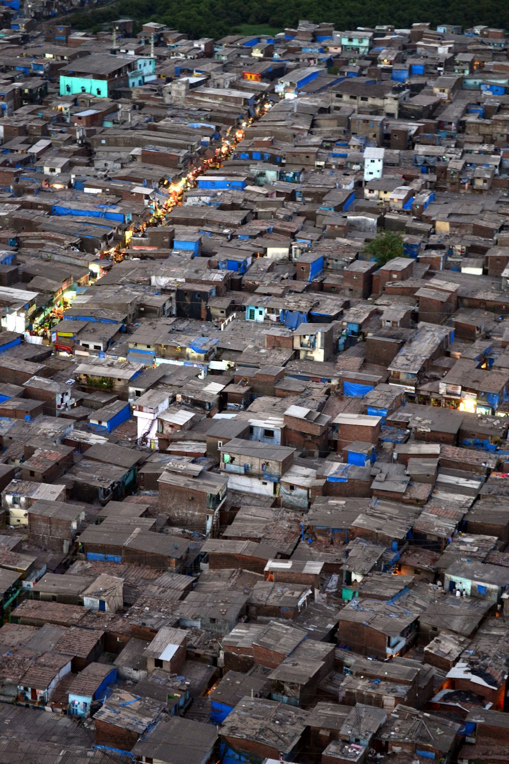 Vista aérea de las casas durante el día