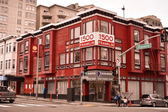 Front view of the Emergency Rug Cleaners SF office building at 570 Green Street, San Francisco.