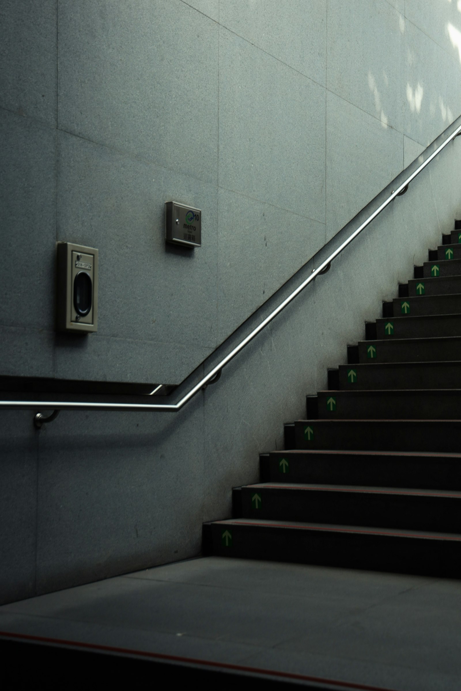 Canon EOS RP + Canon RF 24-105mm F4L IS USM sample photo. Green and white staircase photography