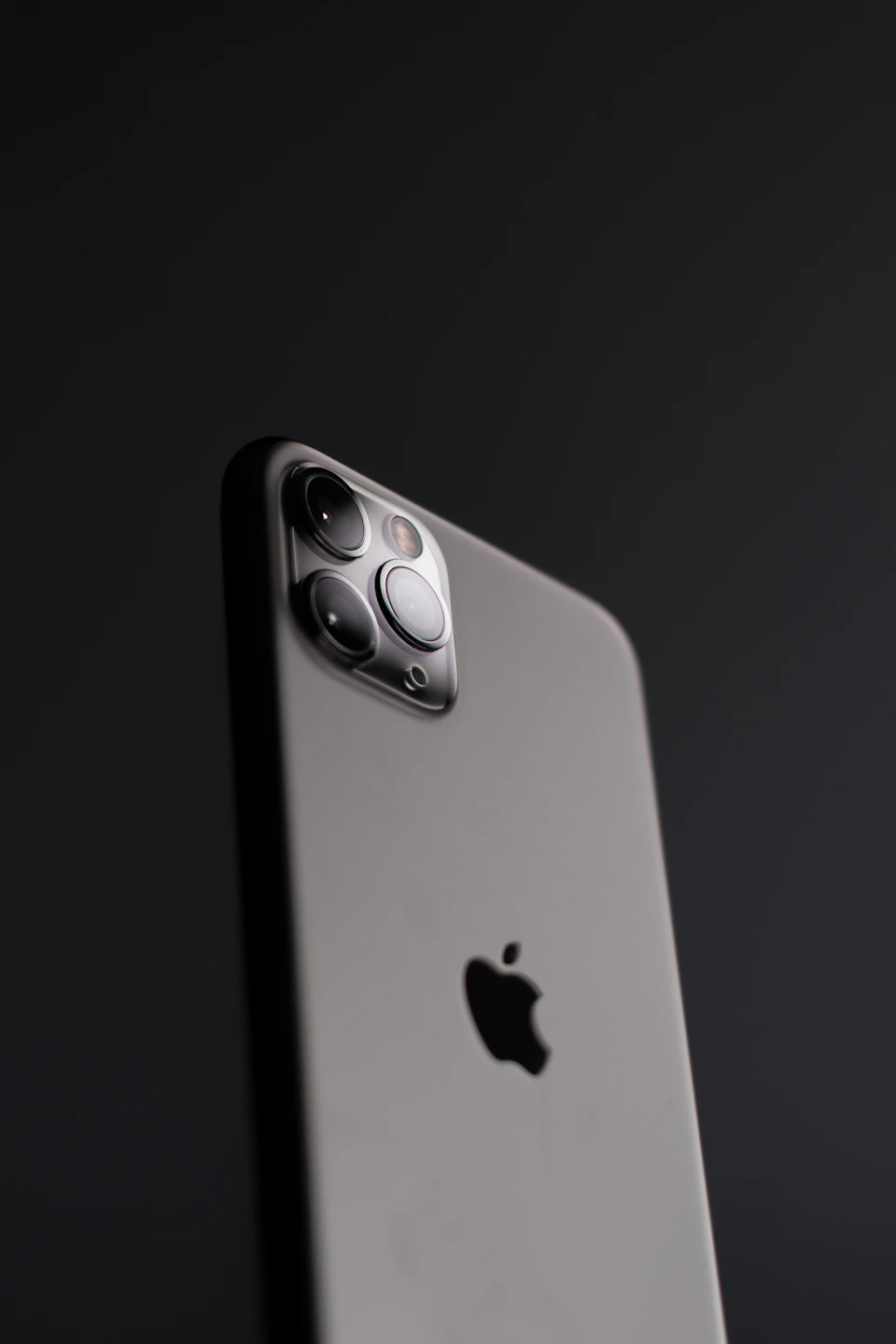 iPhone 15 Pro Max — 1