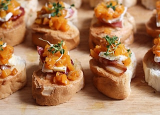 bread with tomato and green leaves