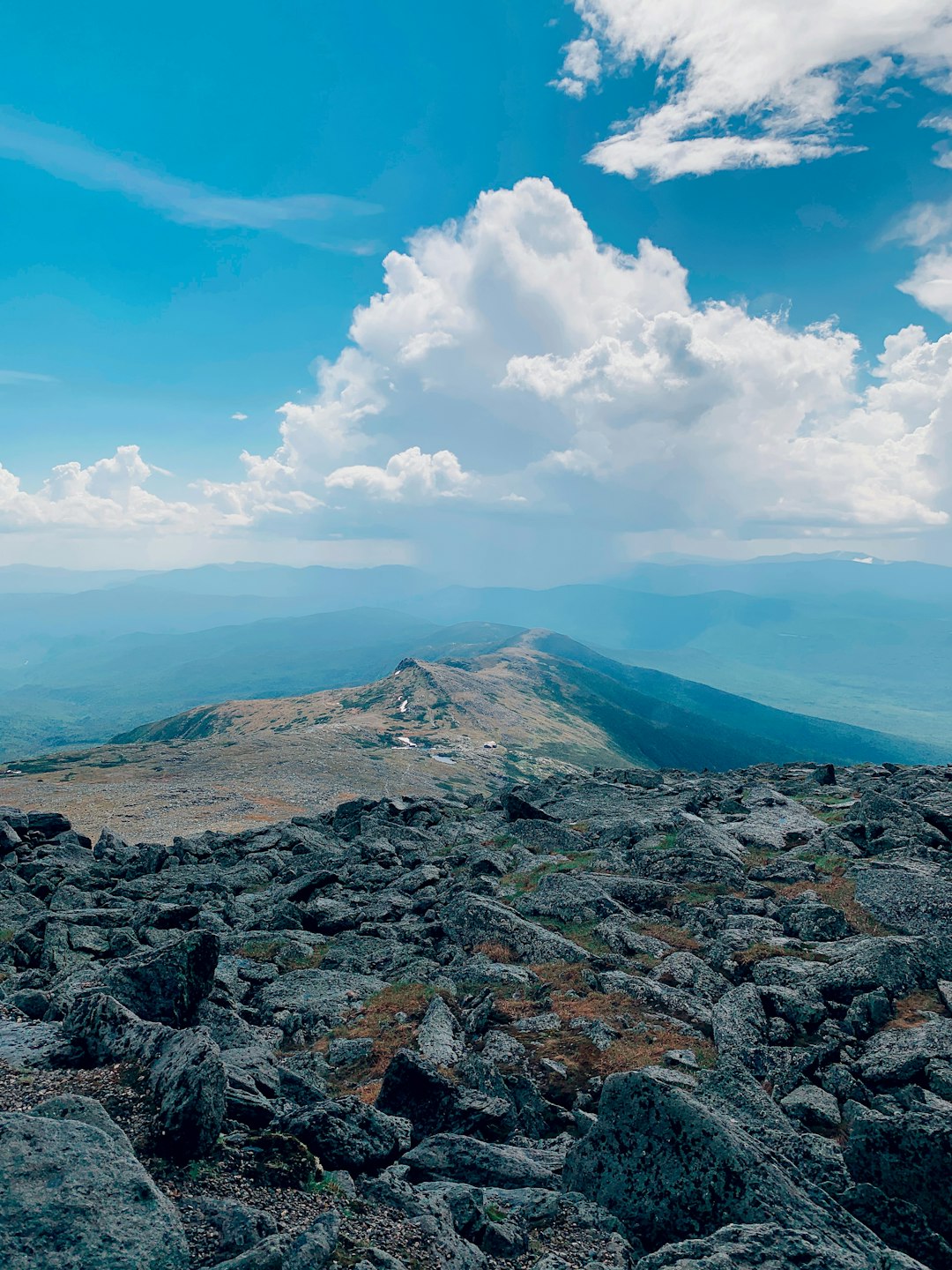 travelers stories about Hill in Mt. Washington State Park, United States