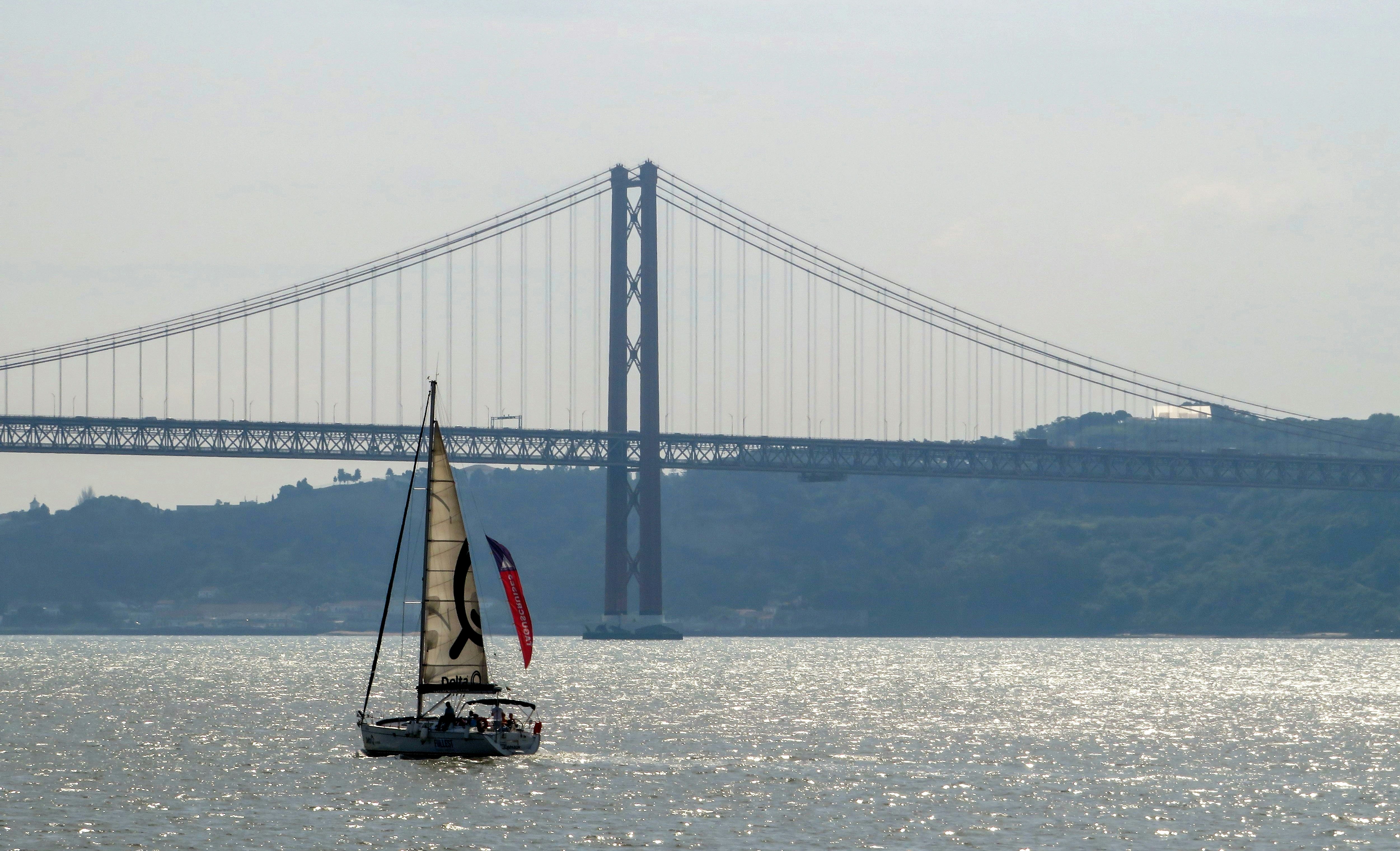 Exploring the Enchanting Tagus River: A Perfect Blend of Sailing and Hiking in Lisbon