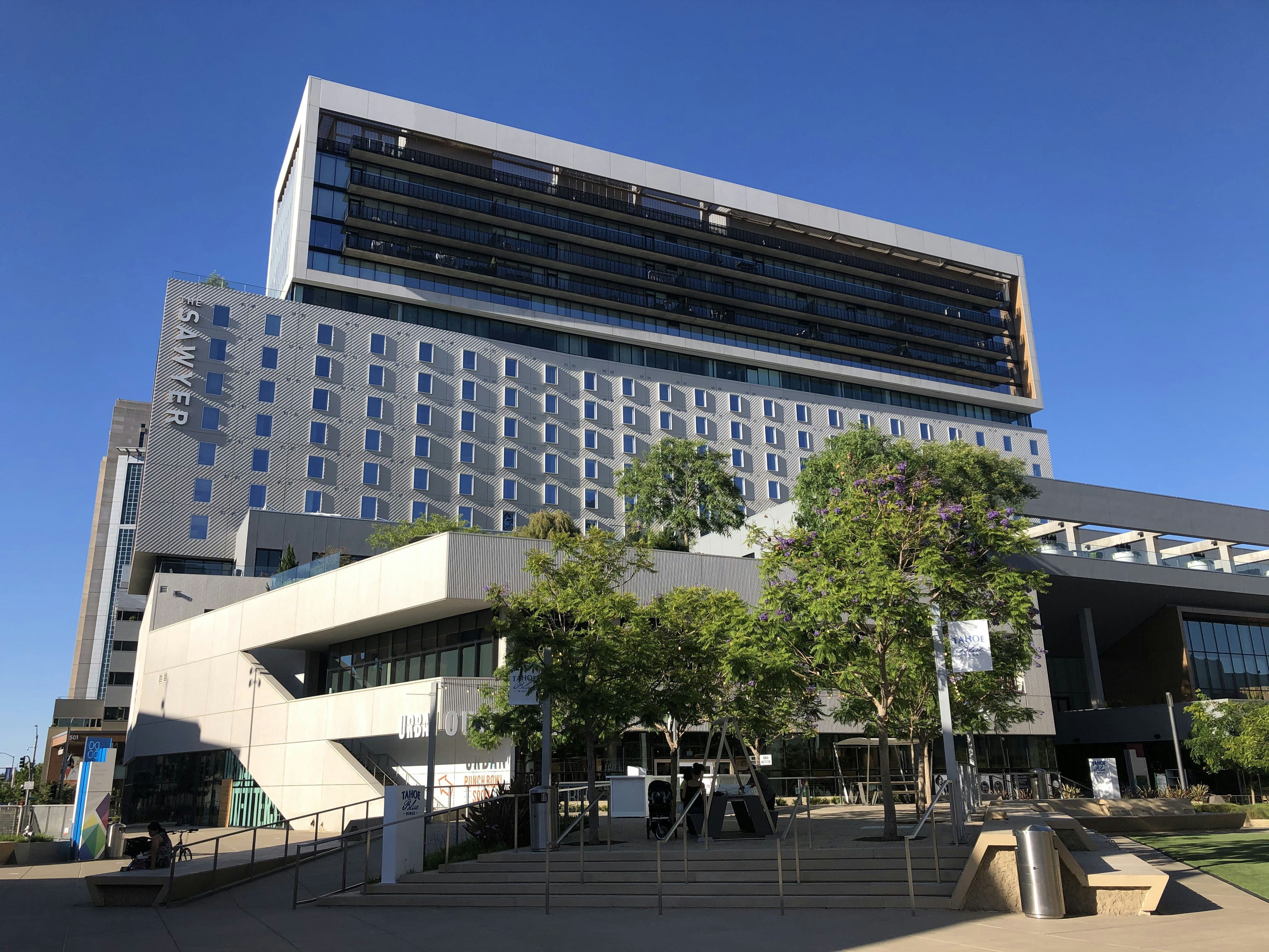 Abbott Shares Climb on Strong 2026 Forecast, Q4 Earnings Beat