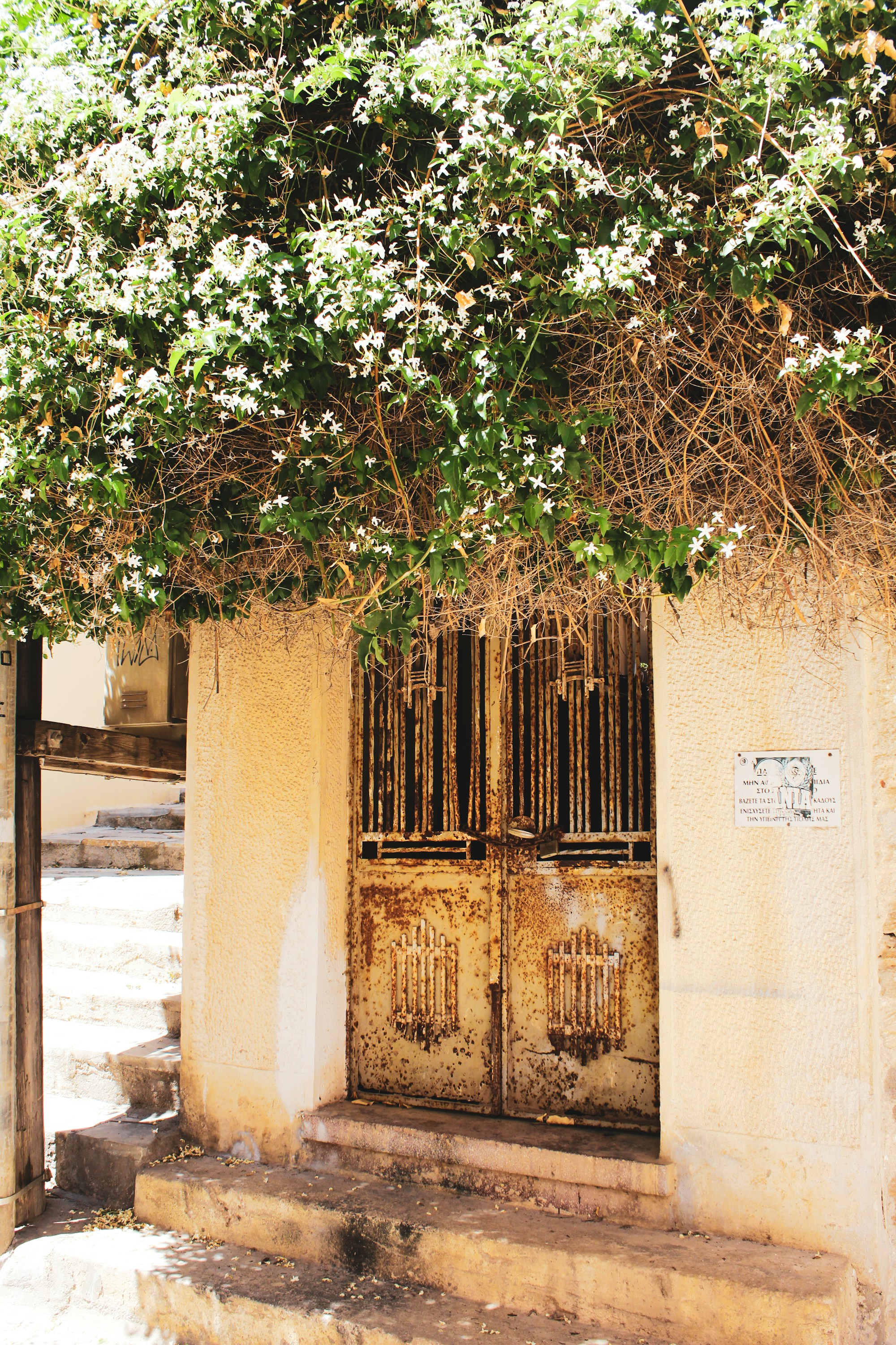 Essential Travel Guide to Ermoupoli: Discovering Syros' Gem