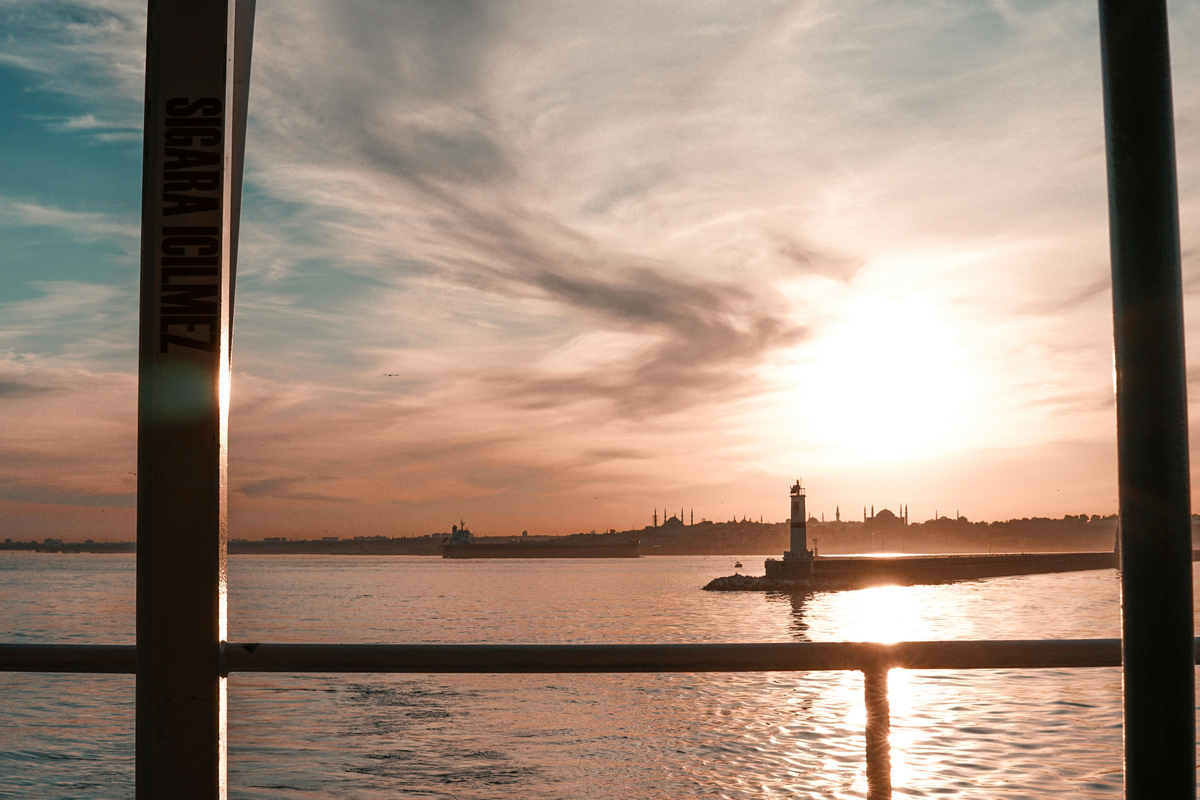 Photo by mertkahveci