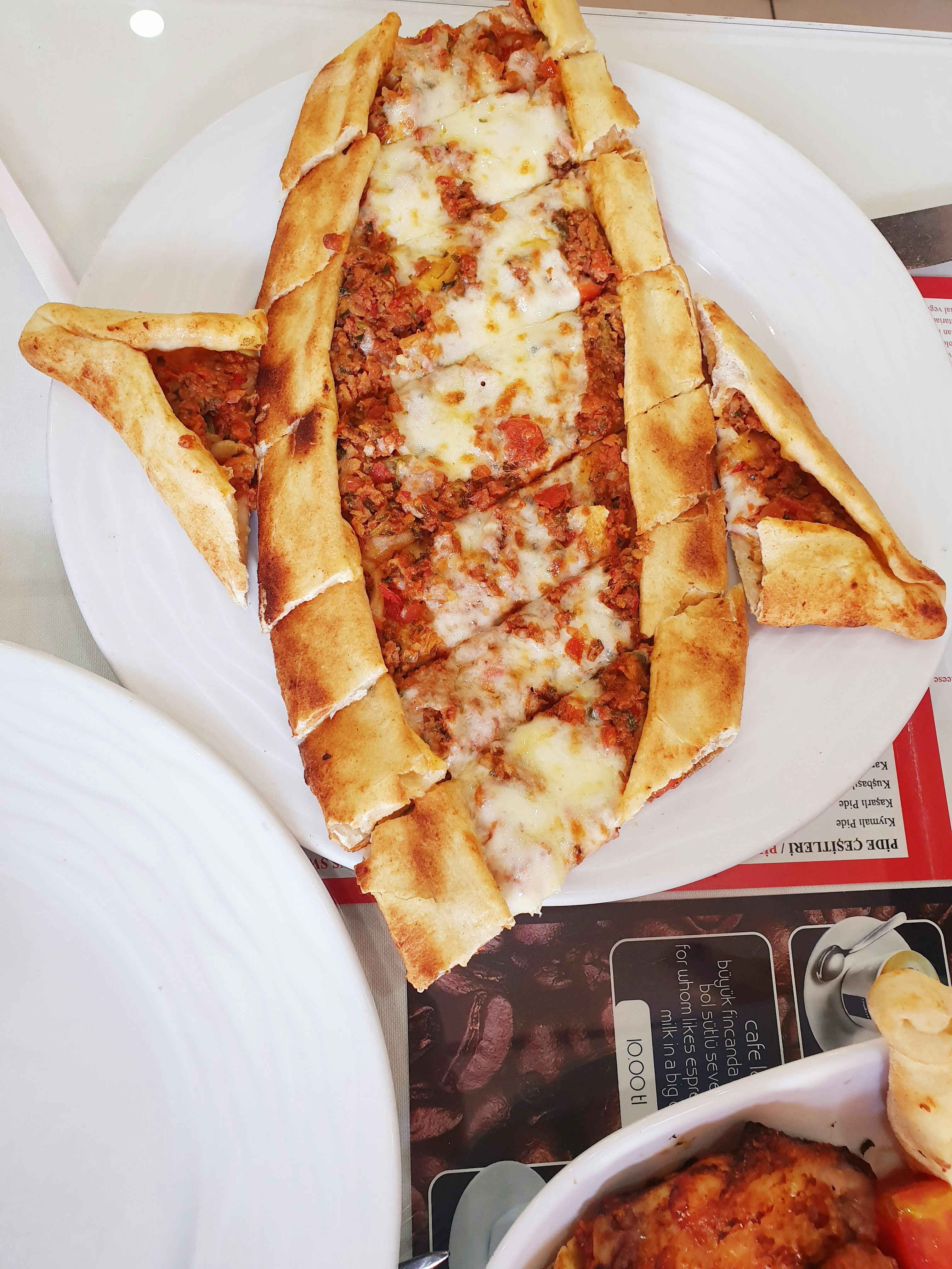 Kütahya domates dolması, pirinçli ve etli iç harcıyla