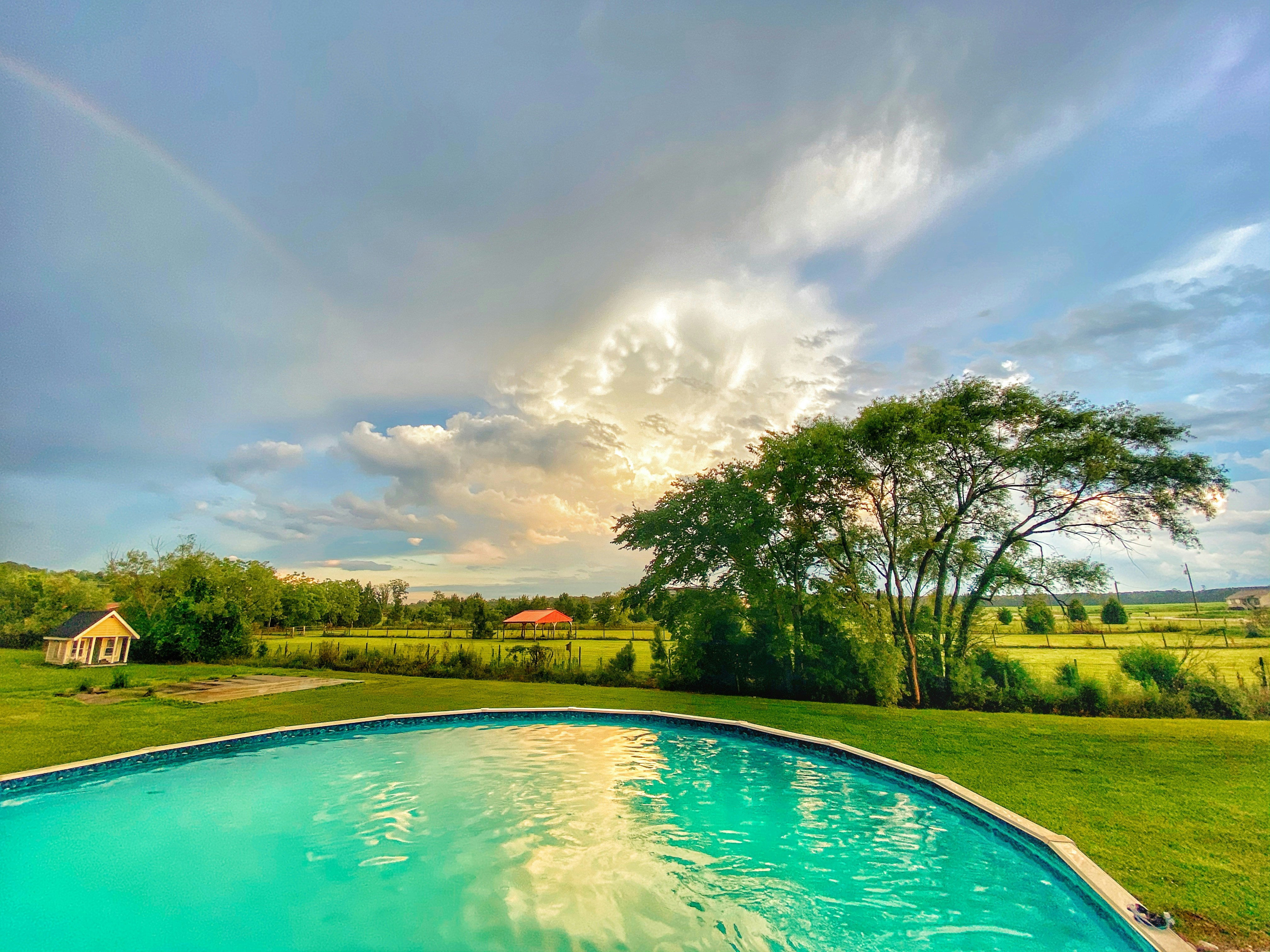 Forest View Apartments (Pool)