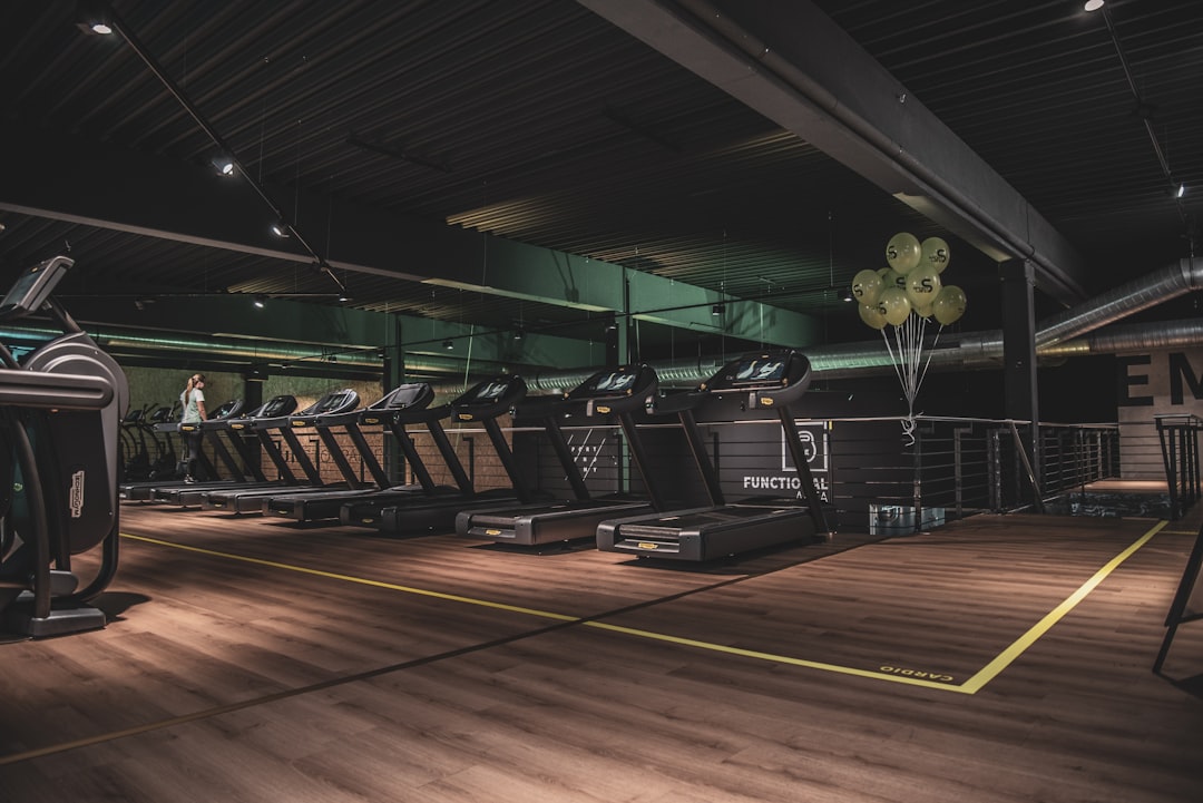empty gym 