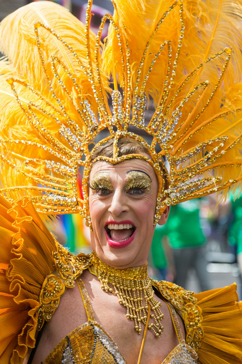 woman in gold and gold crown