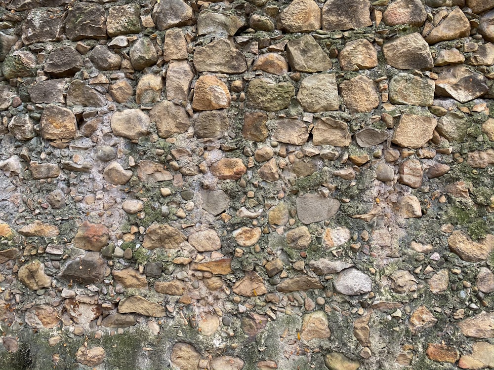 brown and gray stone fragments