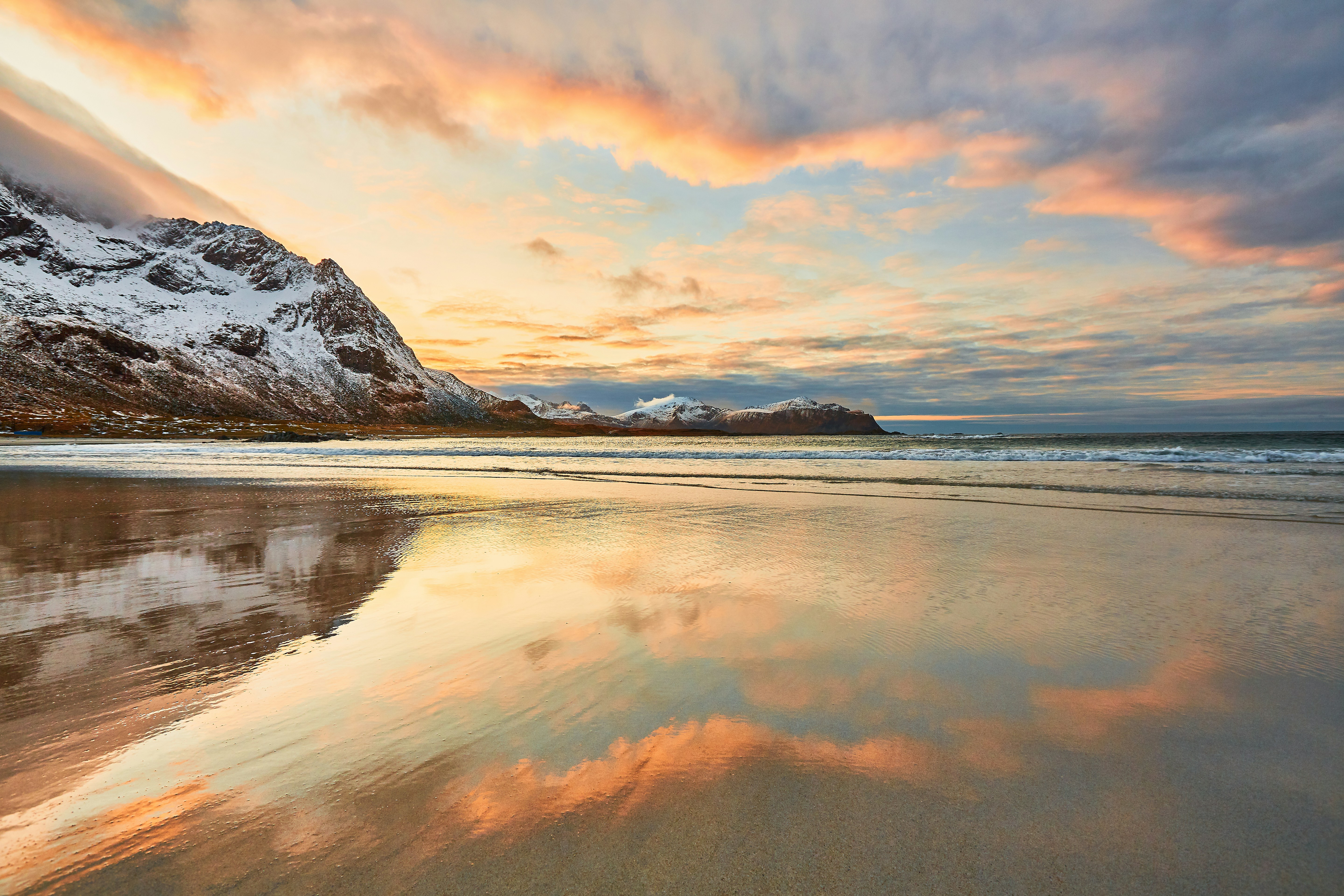 Photo by johnygoerend