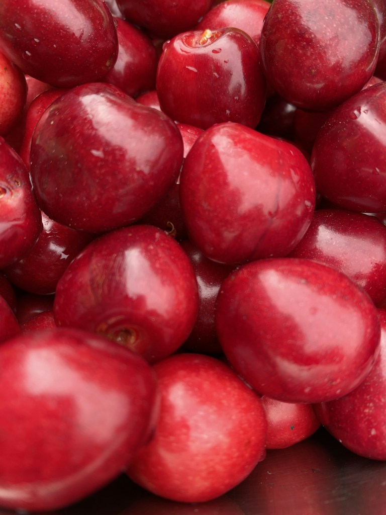 Crisp Red Apples