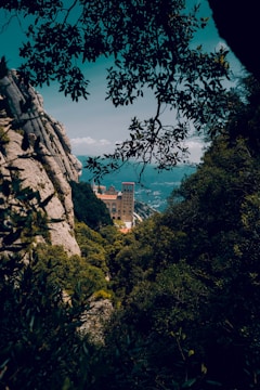 A beautiful landscape of a famous landmark.