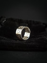 Men's Rings