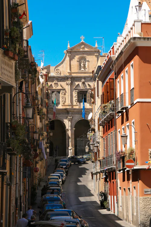 Vie del centro storico di Cagliari