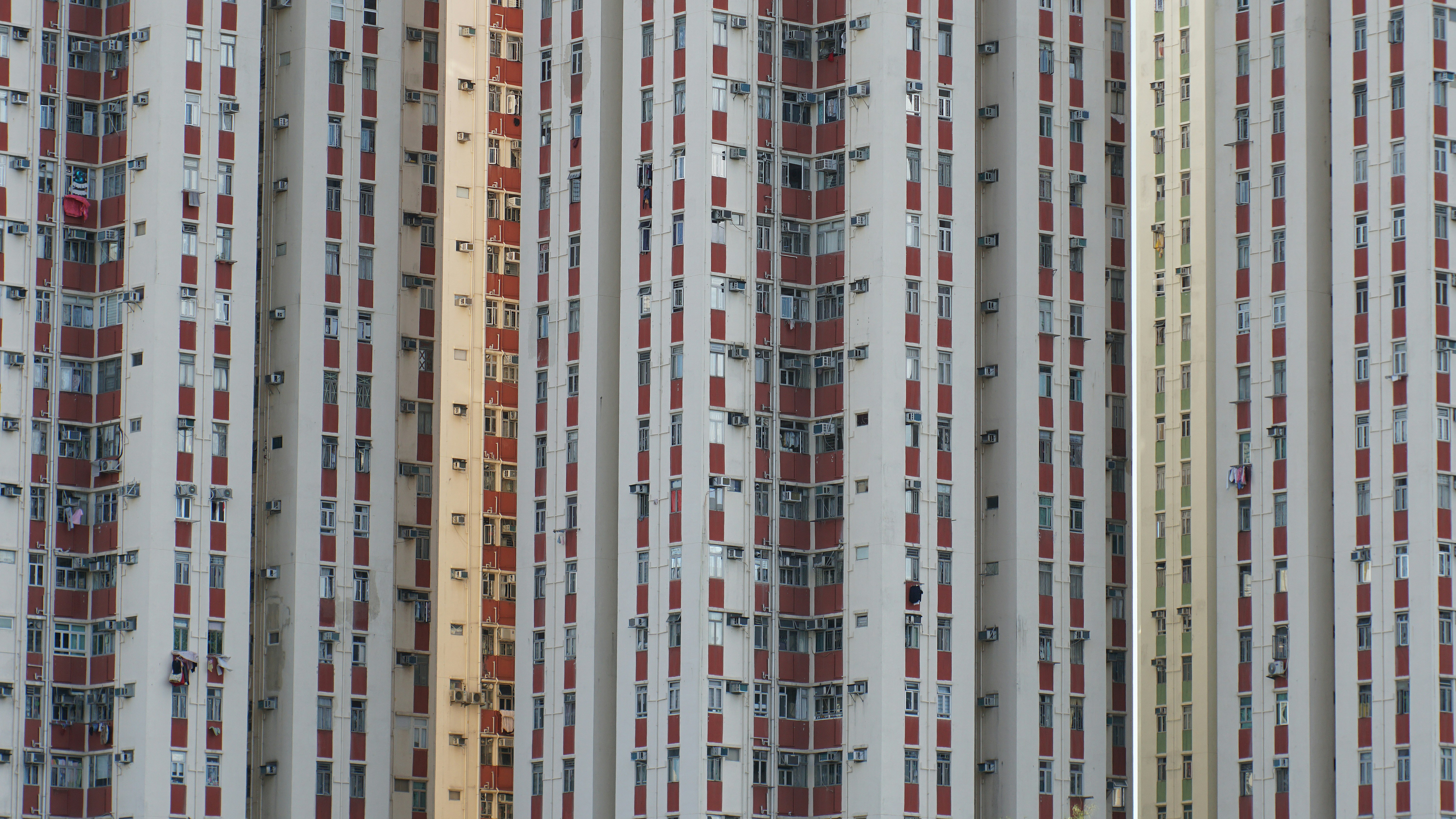 Photo by thomaskinto