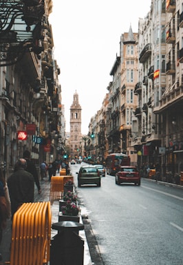 valencia transport: valencia travel guide