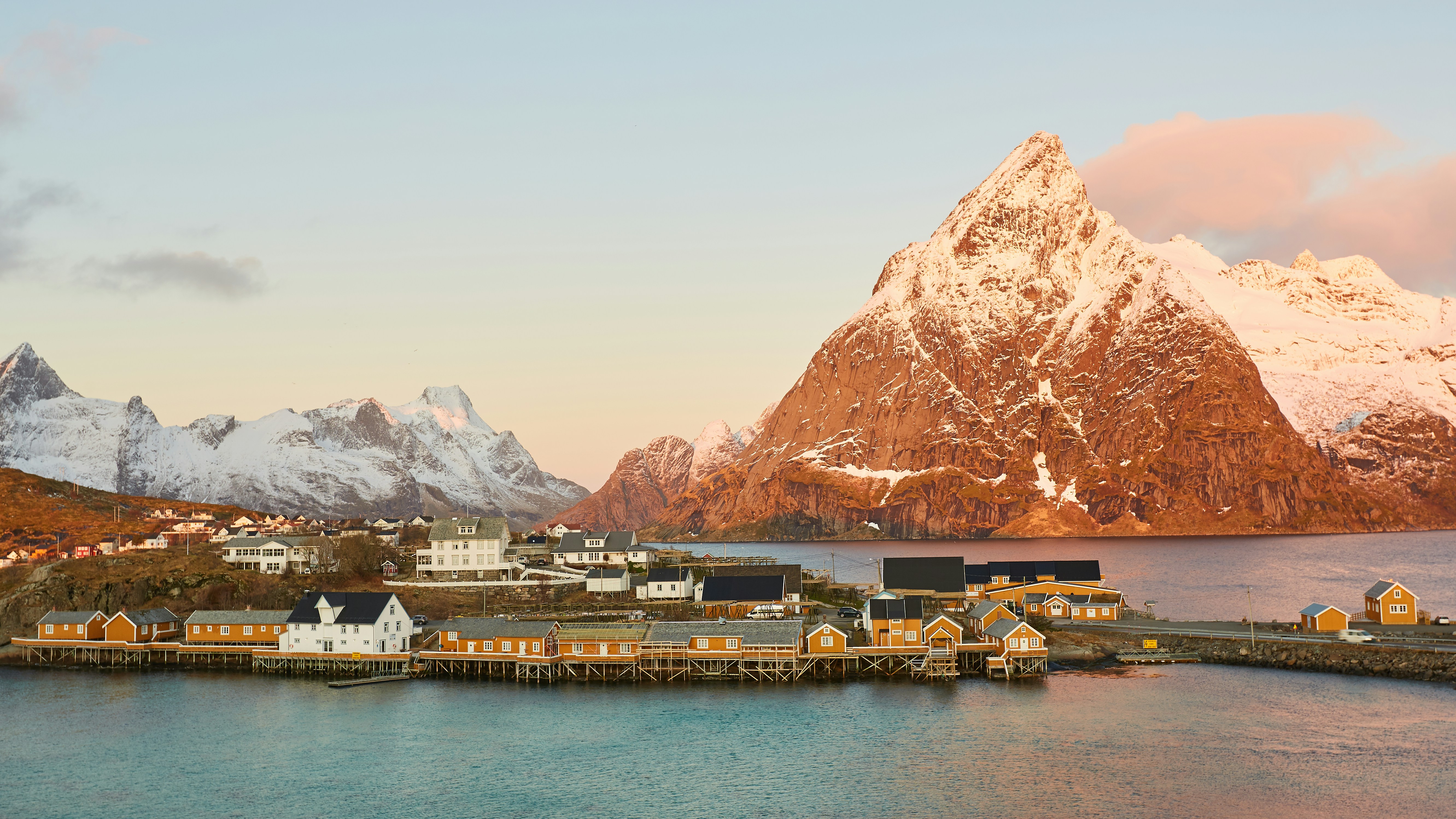 Photo by johnygoerend