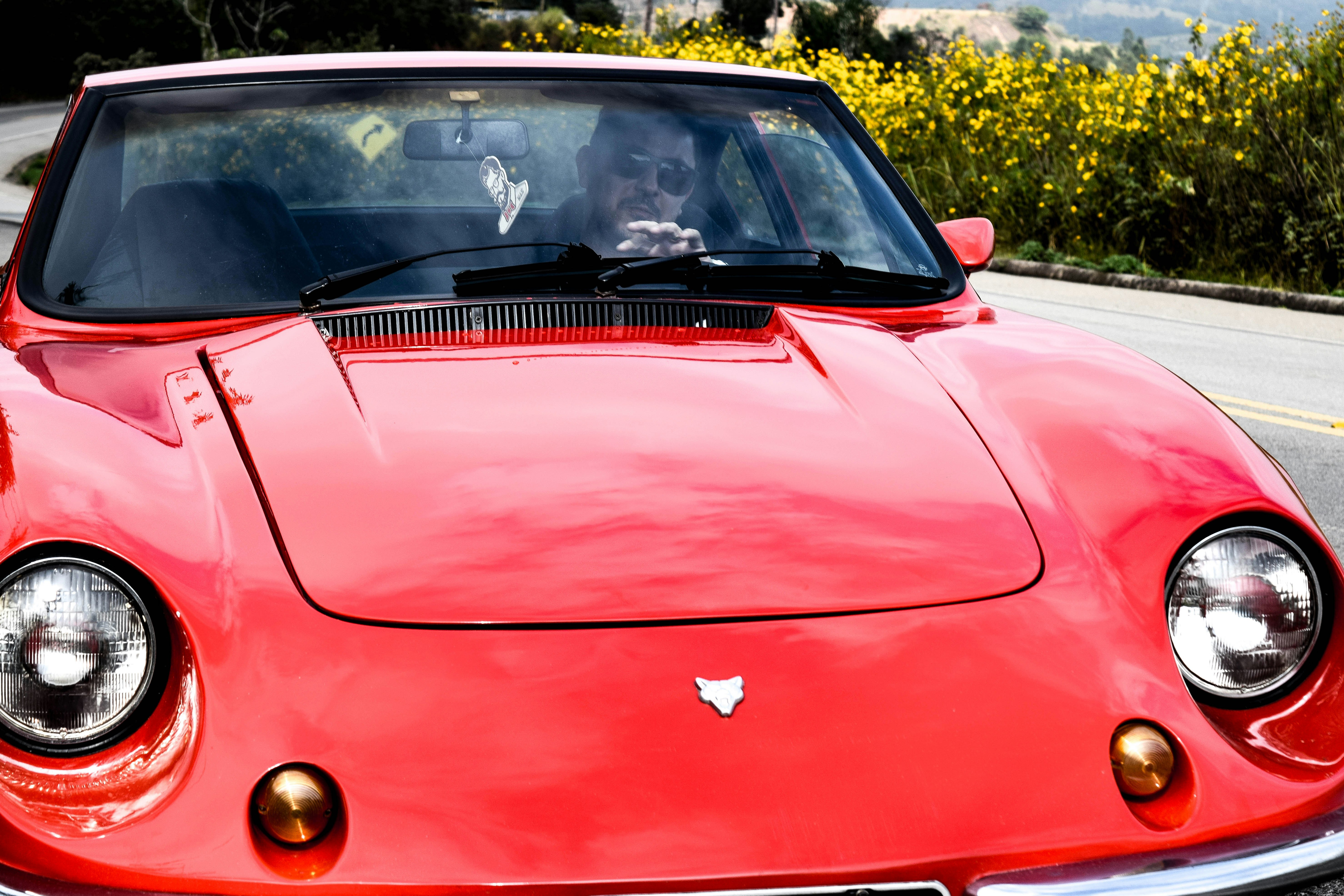 Sobre el delito de conducción sin permiso o licencia (art. 384 CP).